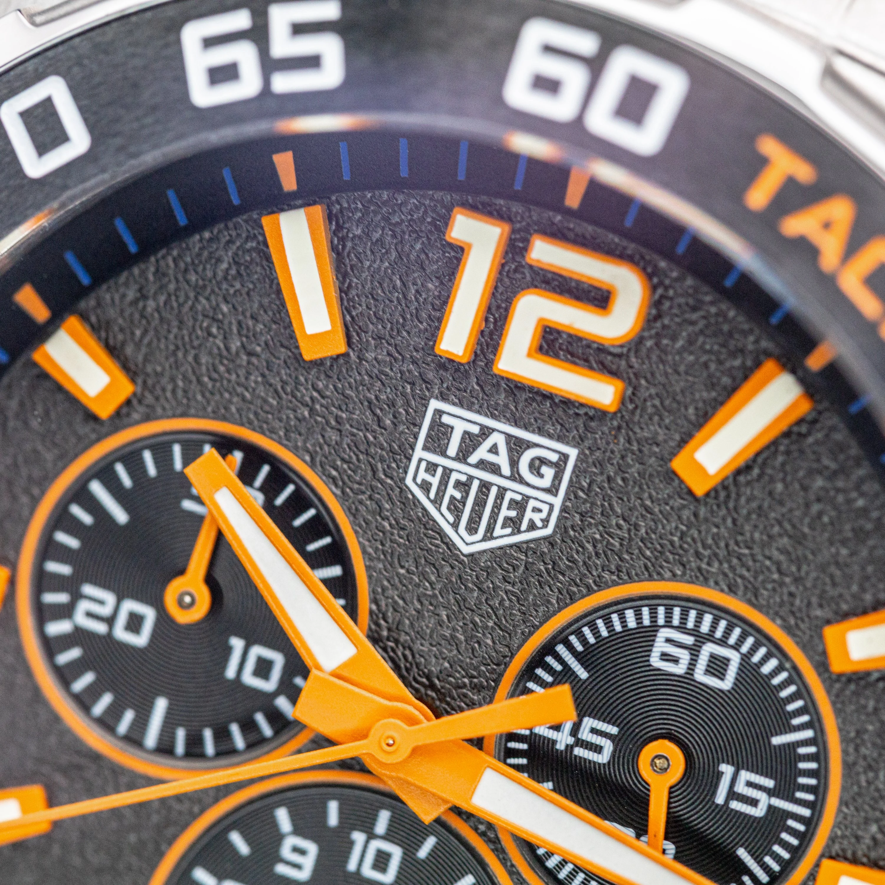 TAG Heuer Formula 1 Quartz Chronograph - Image 13
