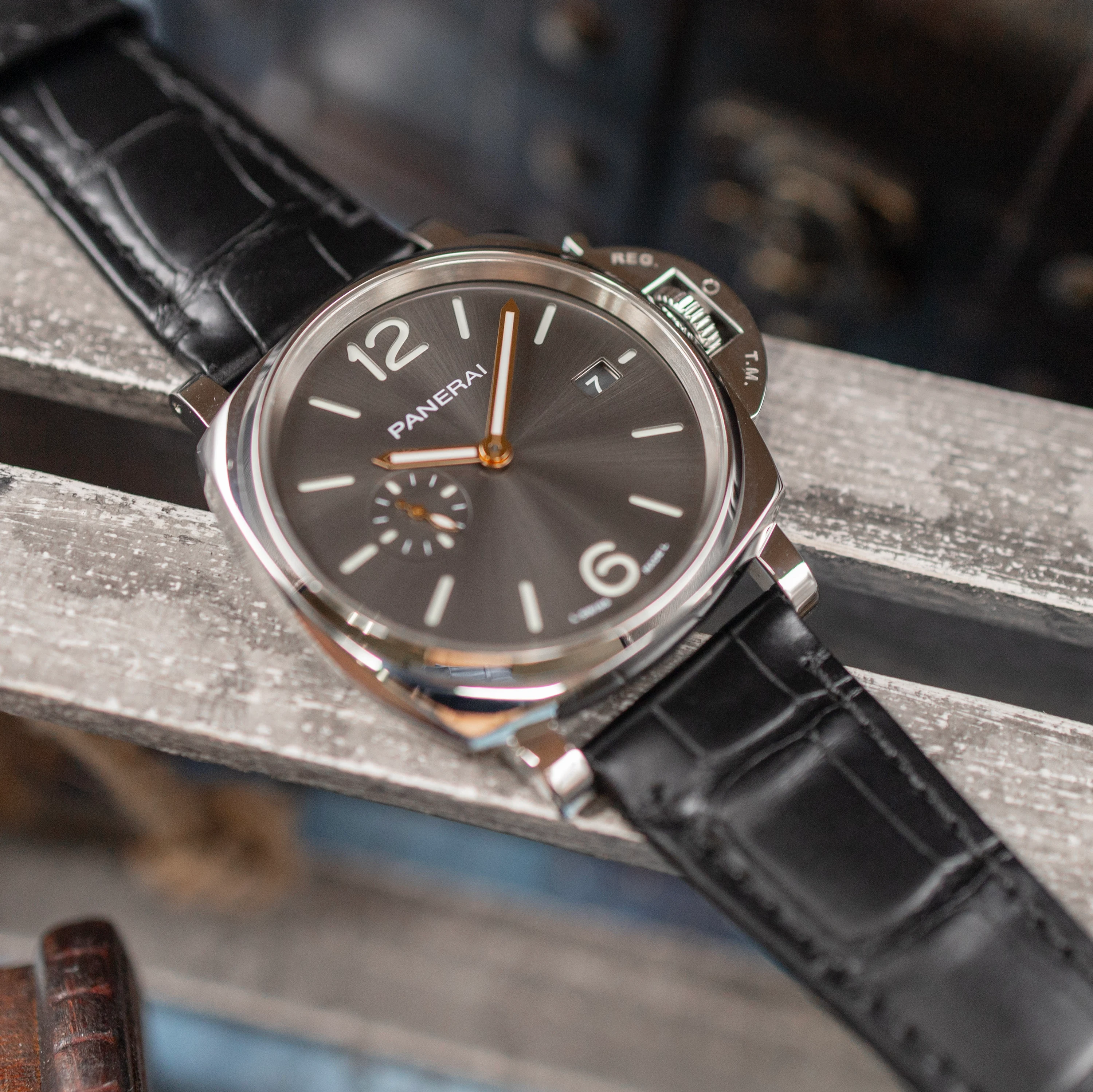 Panerai Luminor Due 42mm Grey Dial - Image 12