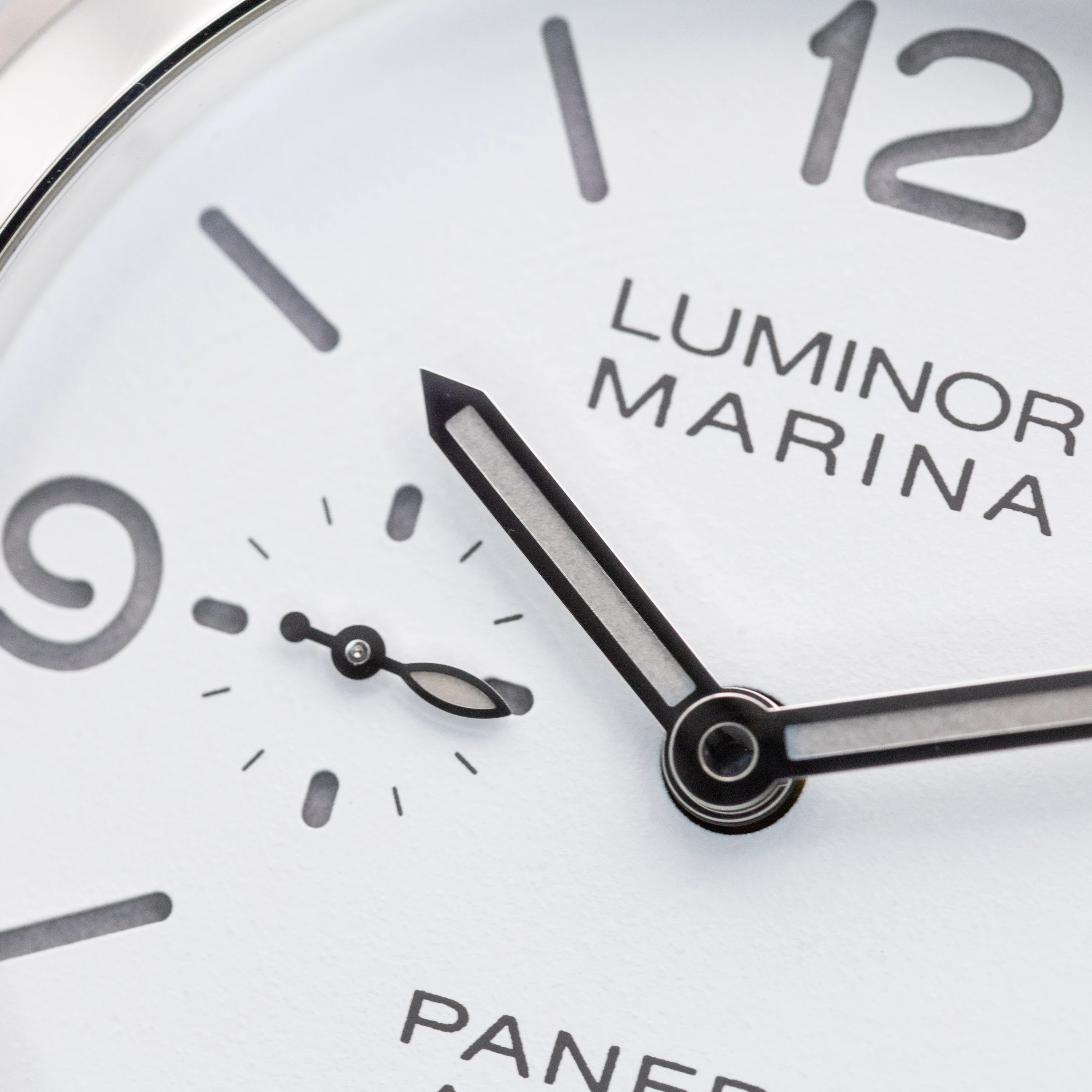 Panerai Luminor Marina White Dial 44mm - Image 12