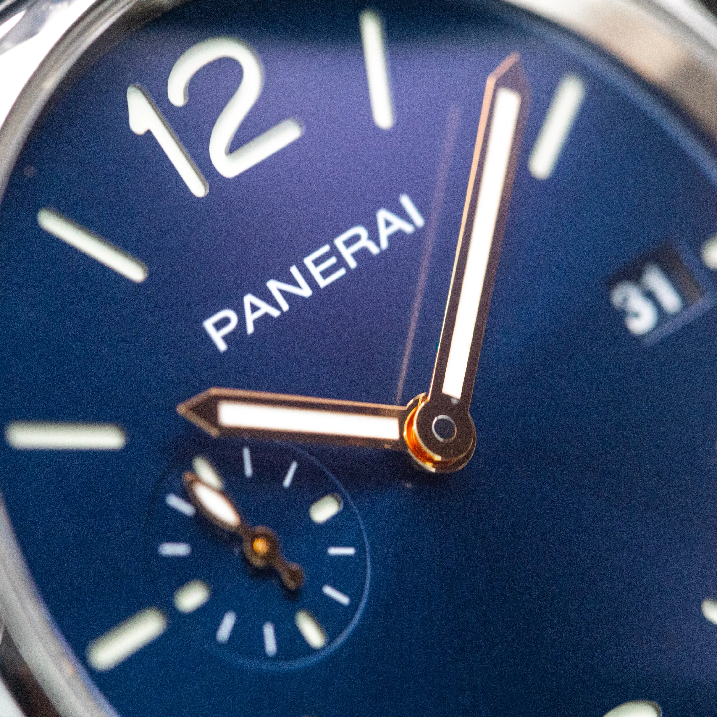 Panerai Luminor Due 42 Blue Dial - Image 16