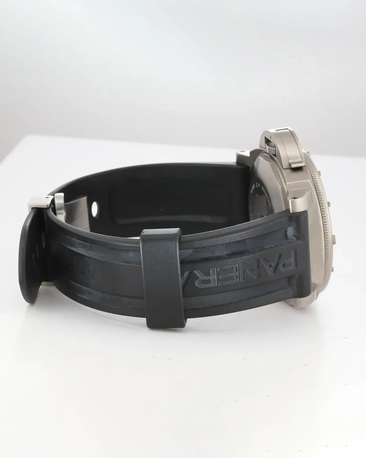 Panerai Luminor Submersible Automatic Titanio - Image 7