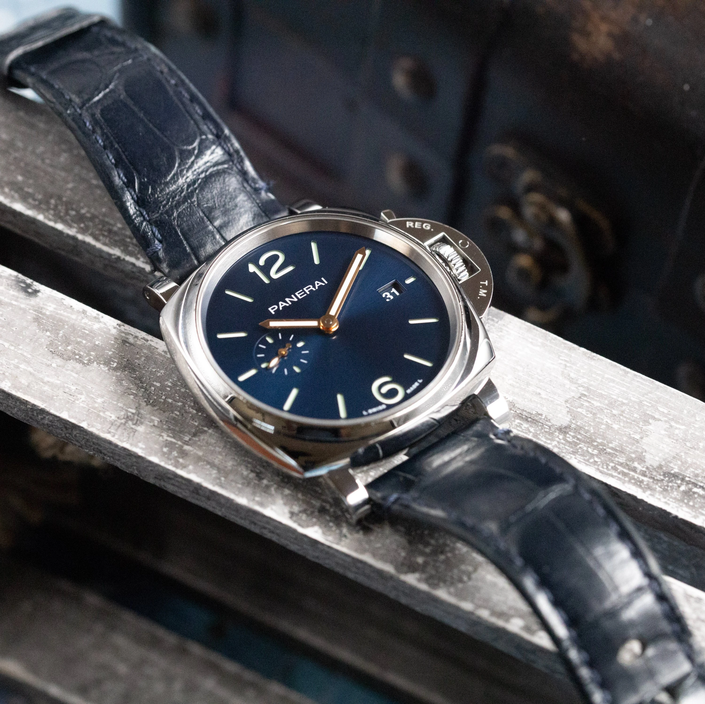 Panerai Luminor Due 42 Blue Dial - Image 2