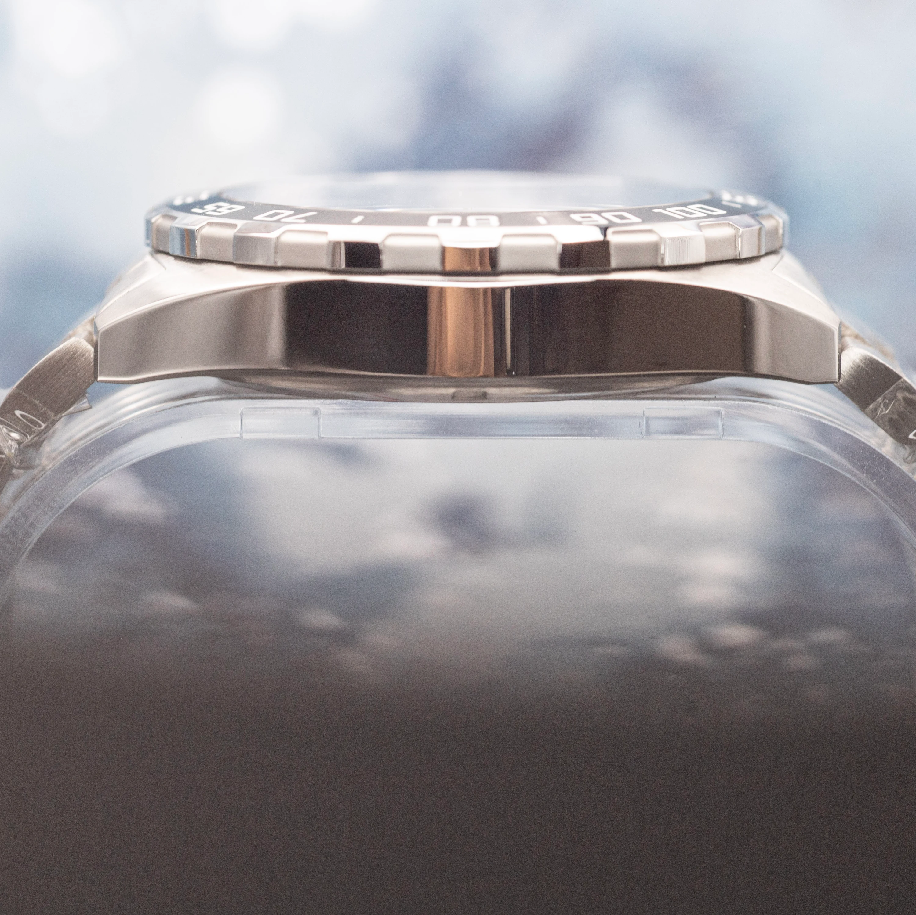 TAG Heuer Formula 1 Quartz Chronograph - Image 4