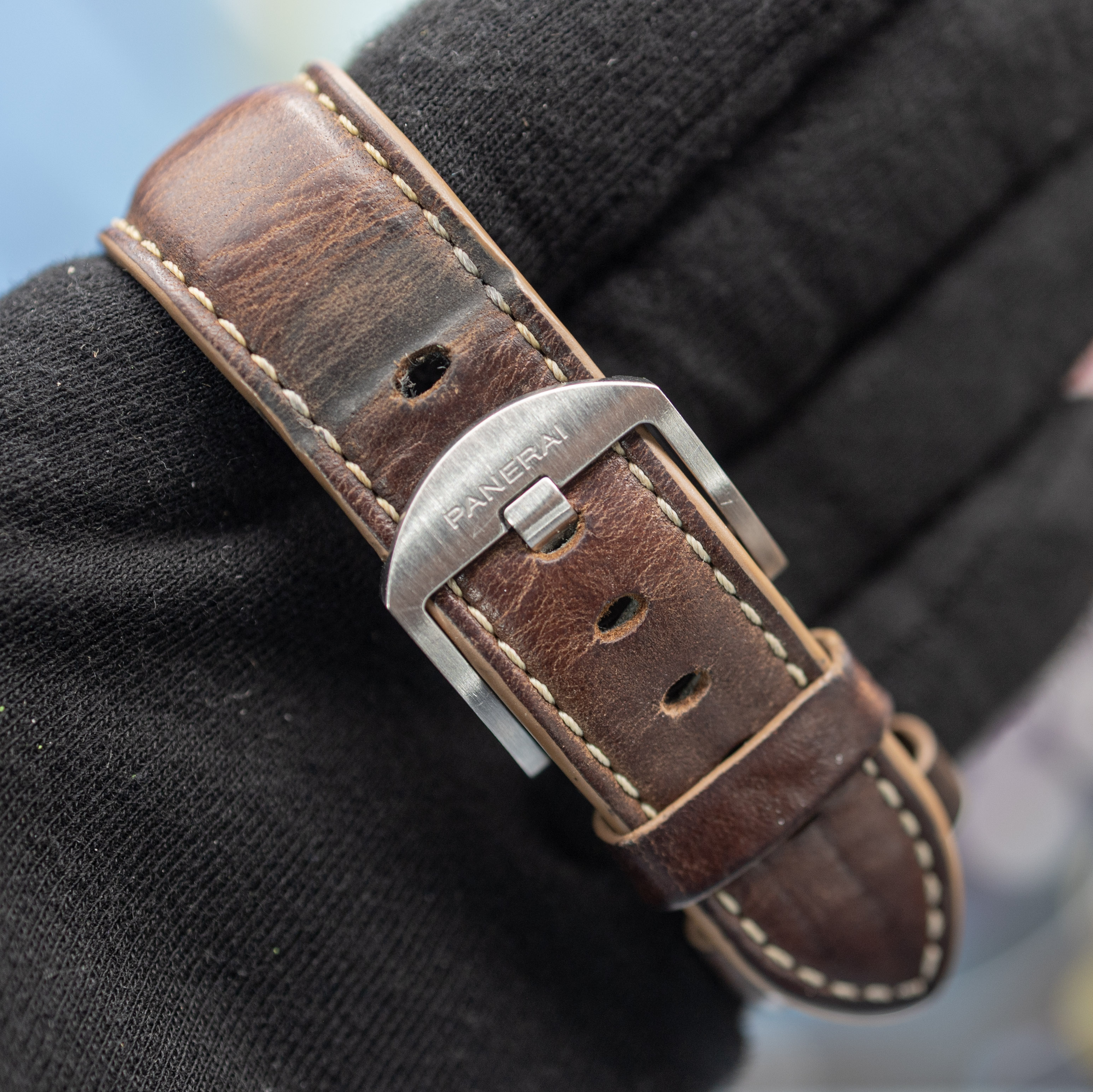 Panerai Luminor 1950 3 Days GMT Hobnail - Image 5