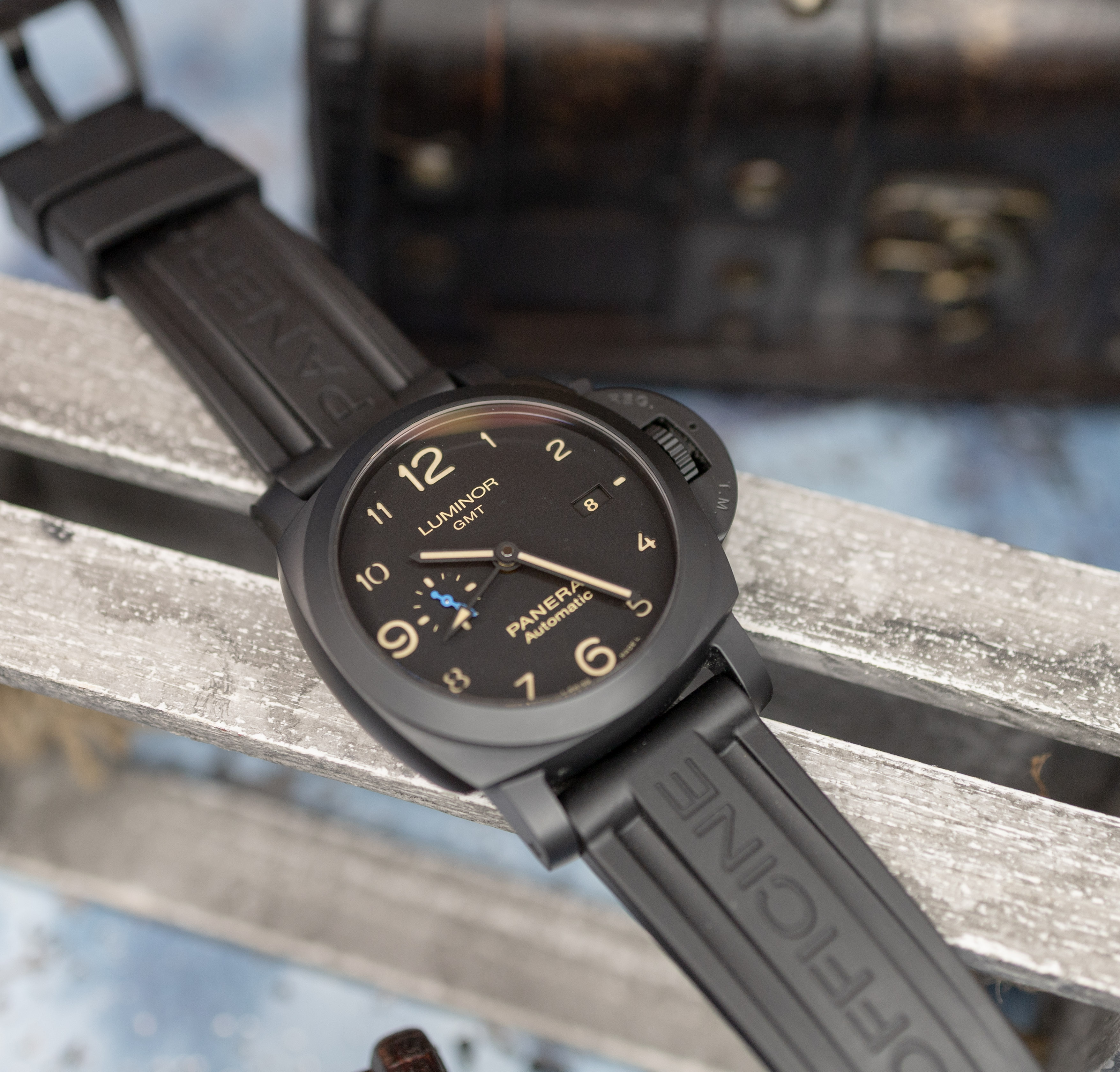 Panerai Luminor 1950 3 Days GMT Black Dial Ceramica - Image 7