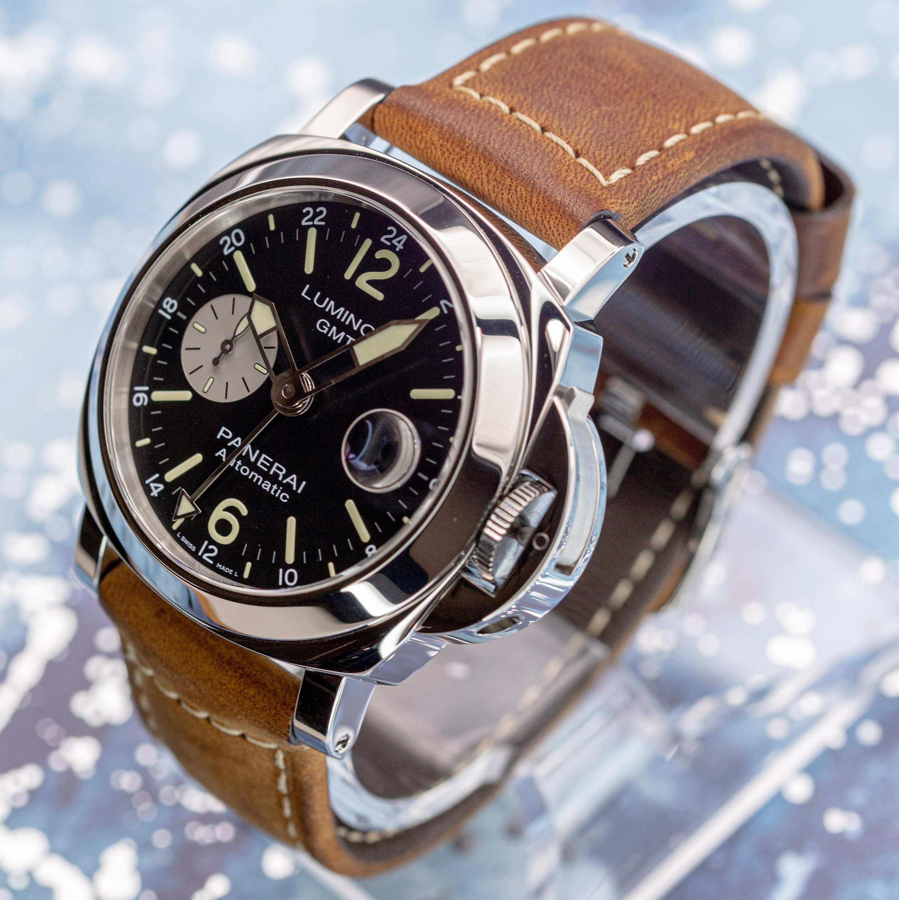 Panerai Luminor GMT Automatic 44 - Image 11