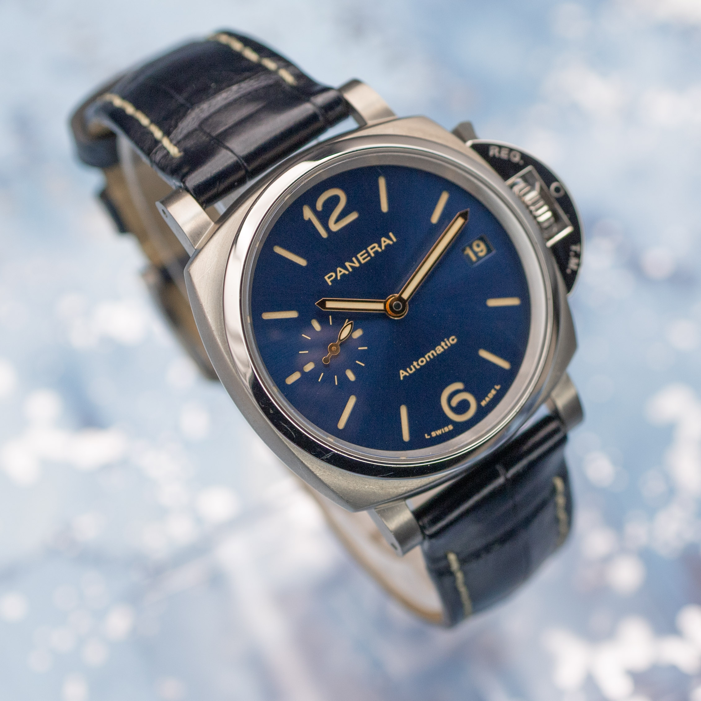Panerai Luminor Due Titanium 38mm Blue Dial - Image 2