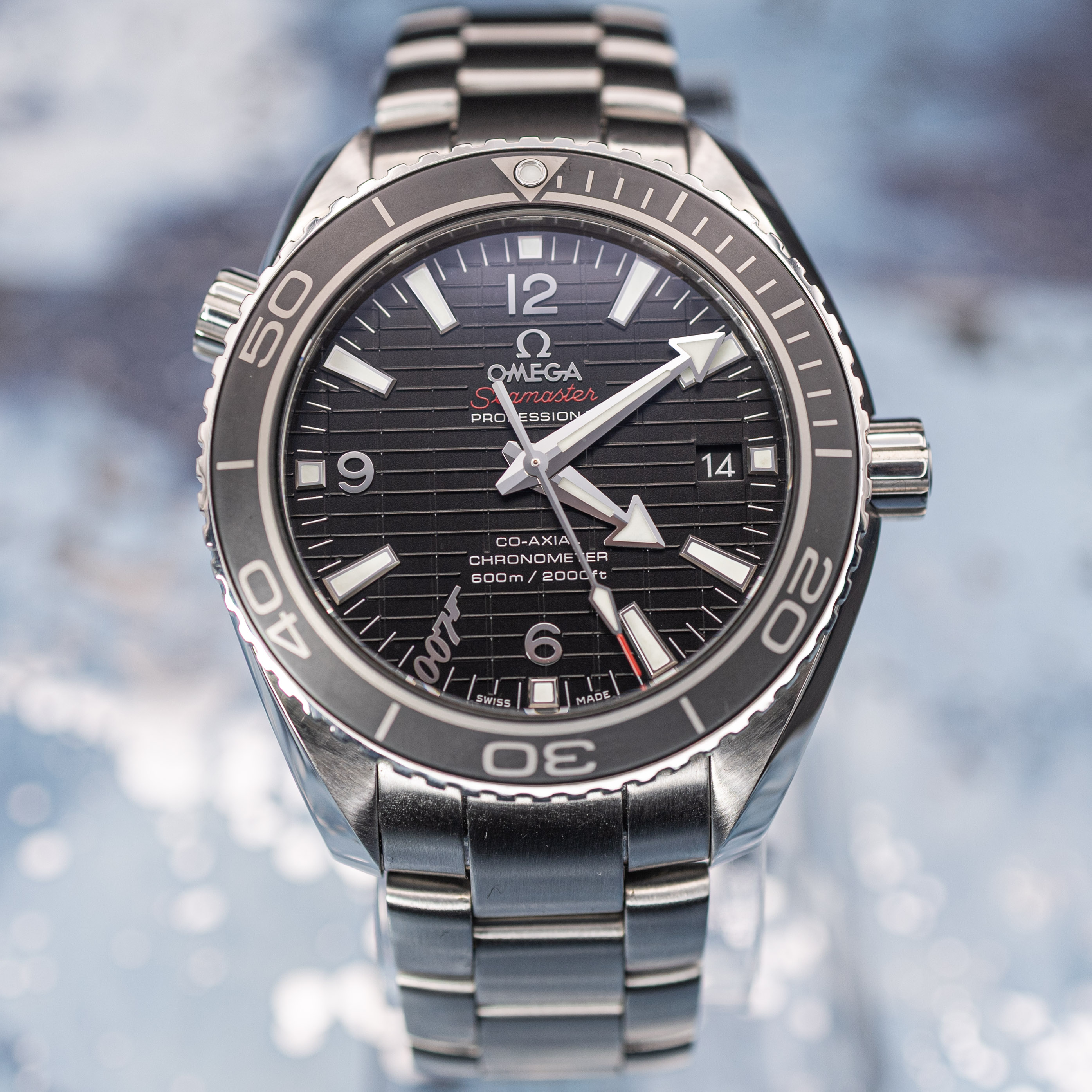 Omega Seamaster Planet Ocean 600M SKYFALL 007 Chronometer