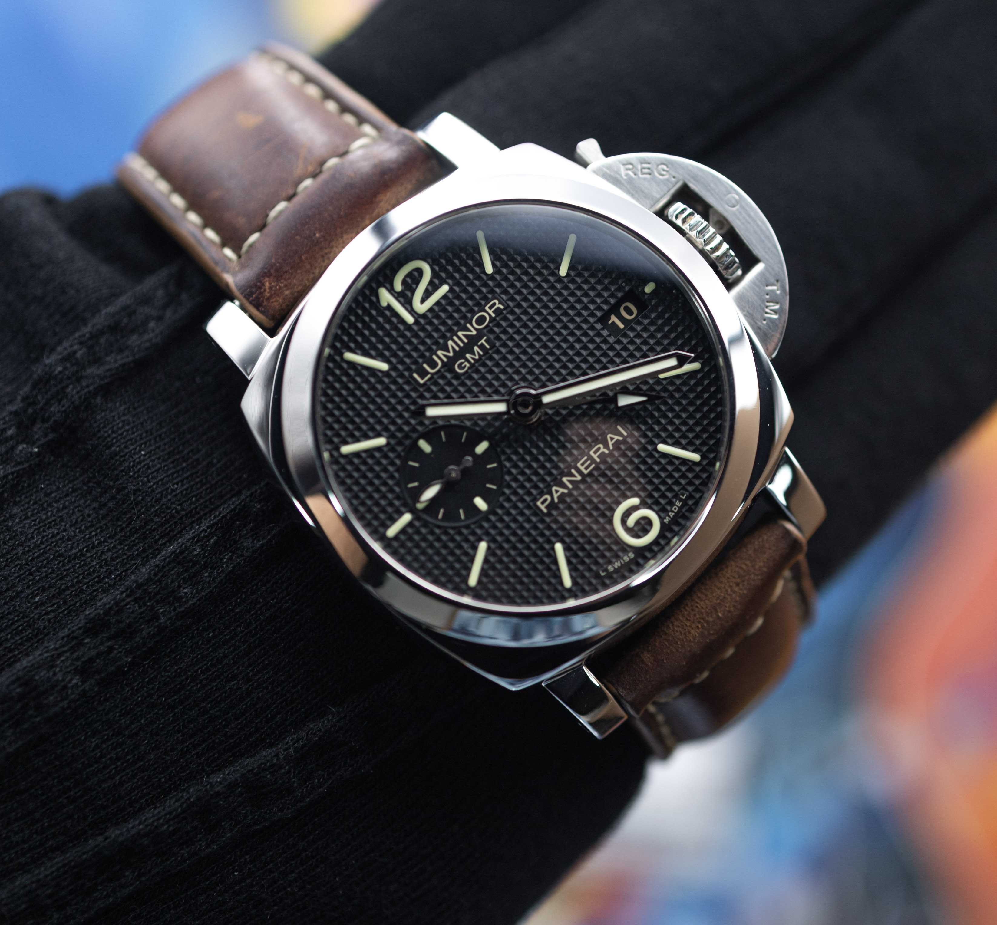 Panerai Luminor 1950 3 Days GMT Hobnail - Image 4