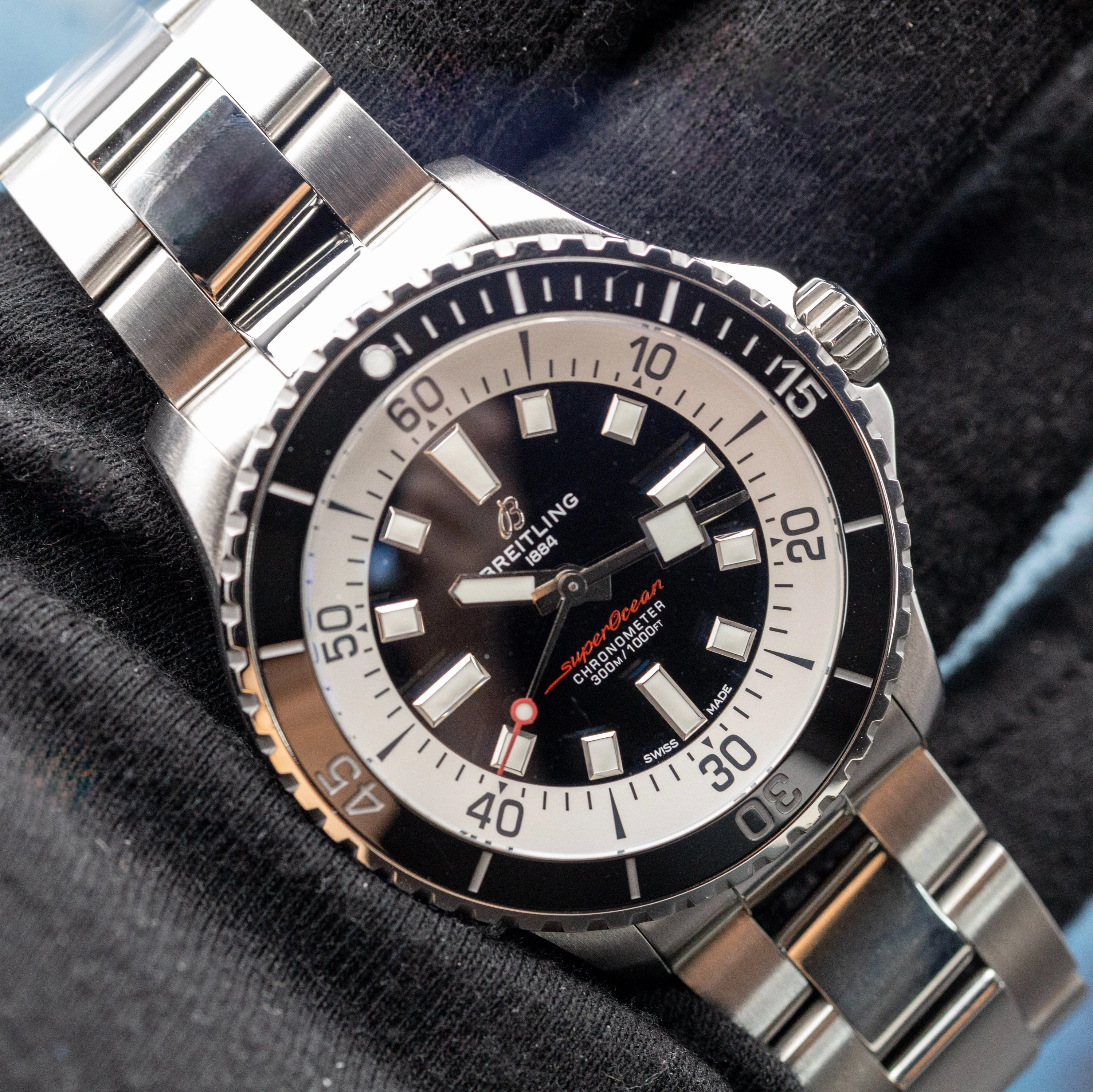Breitling Superocean Automatic 44 Black Dial - Image 8