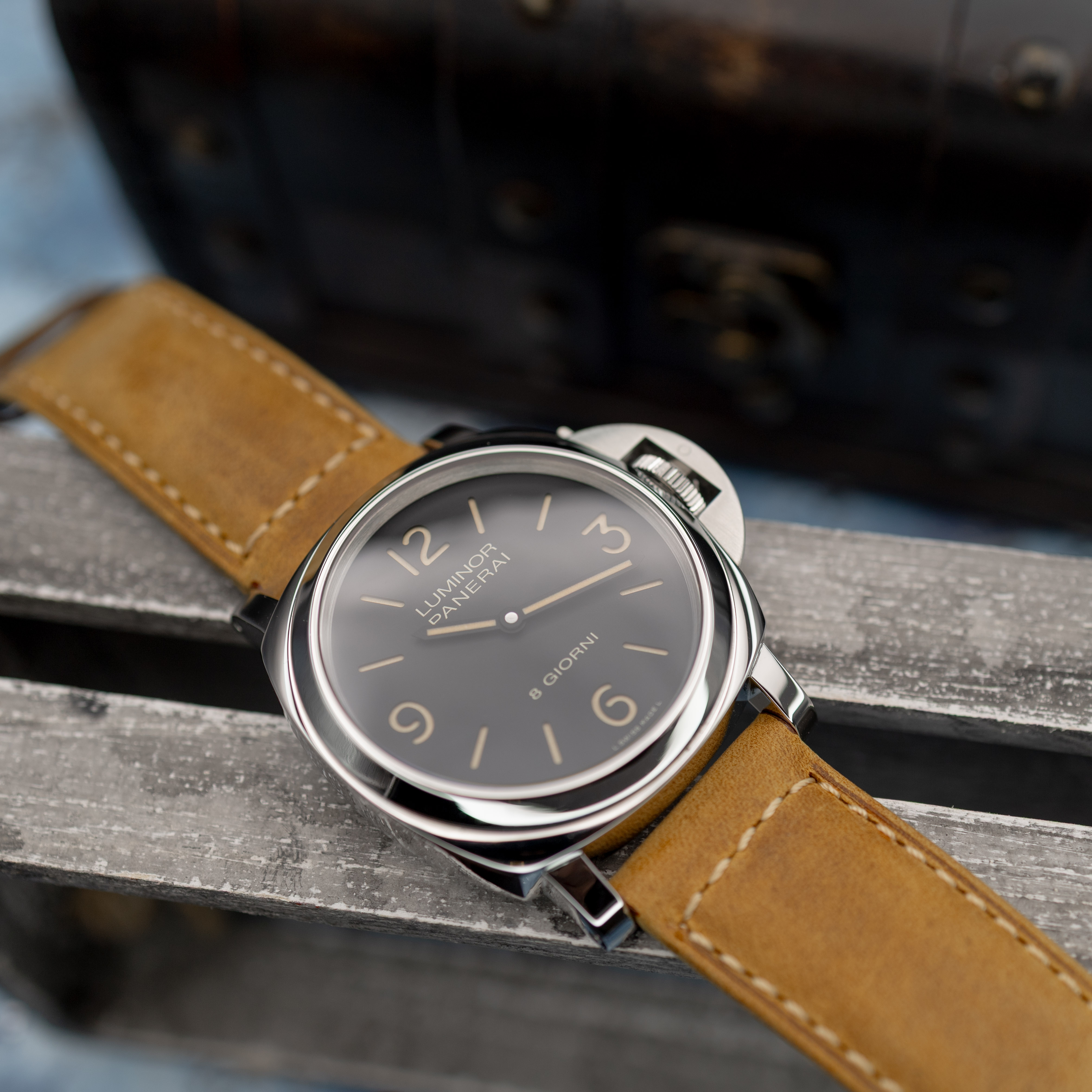 Panerai Luminor Base 44 8 Giorni - Image 6