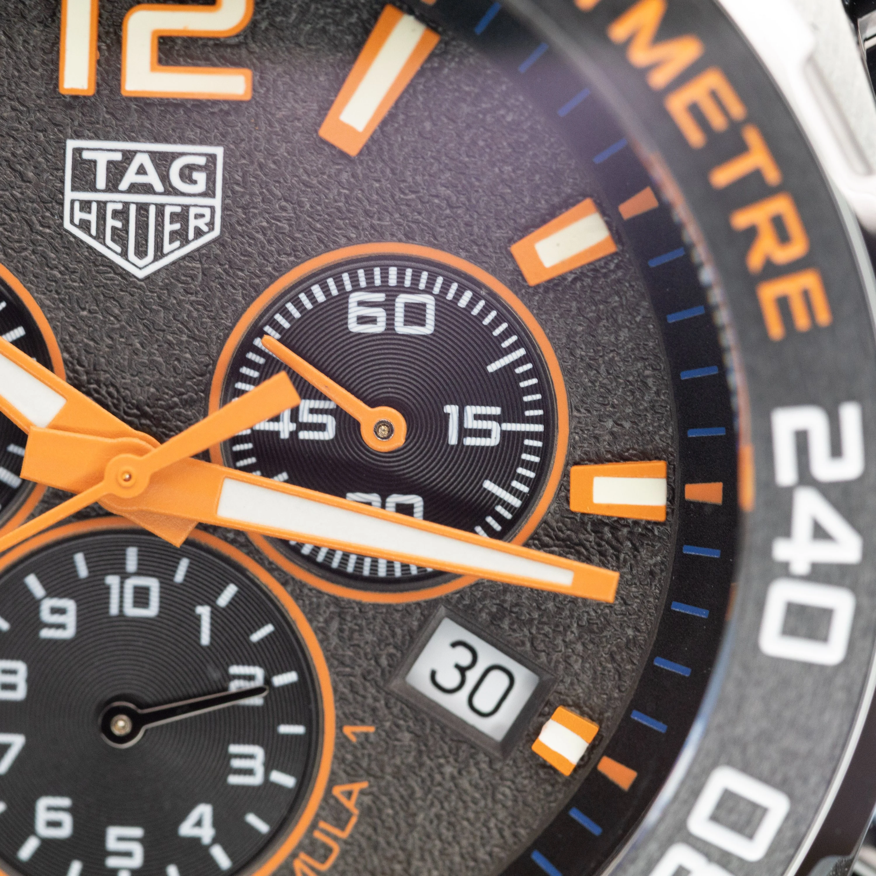 TAG Heuer Formula 1 Quartz Chronograph - Image 11