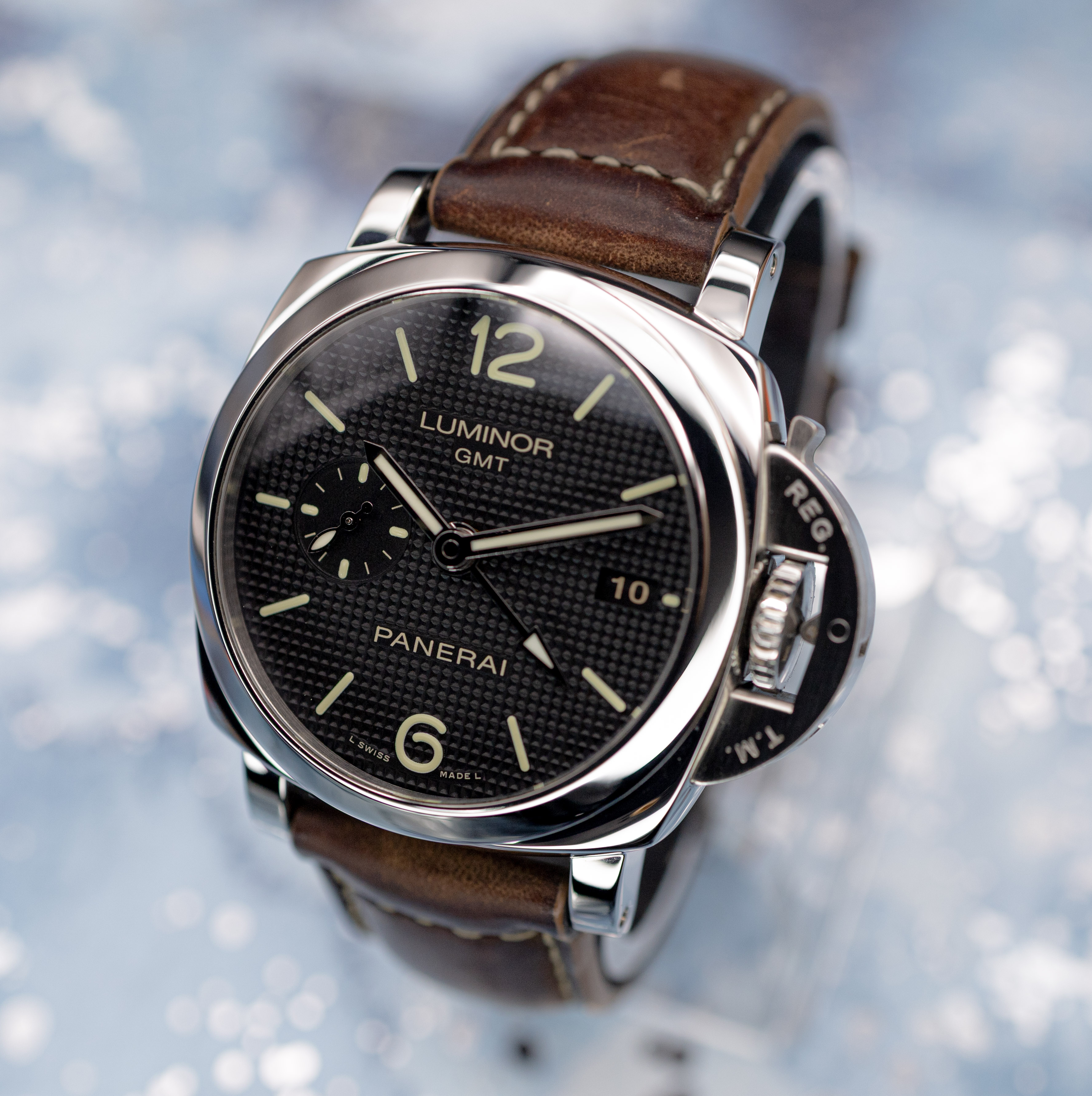 Panerai Luminor 1950 3 Days GMT Hobnail - Image 2